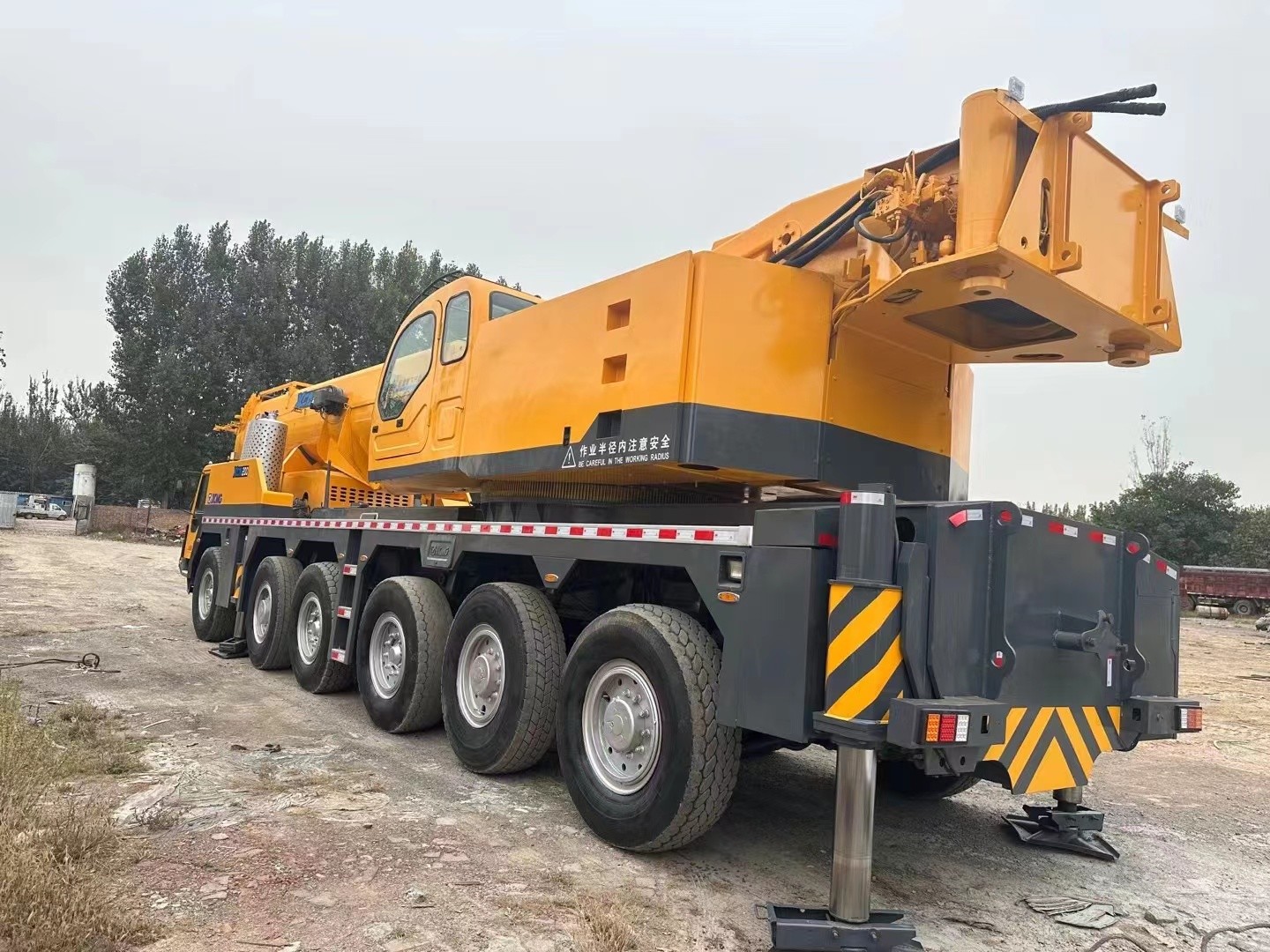 Chinese famous brand XCMG 25 Ton 30n TON 50 Ton 70 Ton 100 ton 130 TON 200 TON mobile truck crane for sale