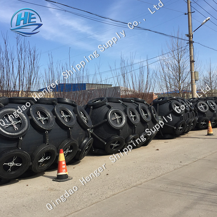 1.0*1.5~1.2*2.0 High Performance Pneumatic Rubber Fender UV Protection