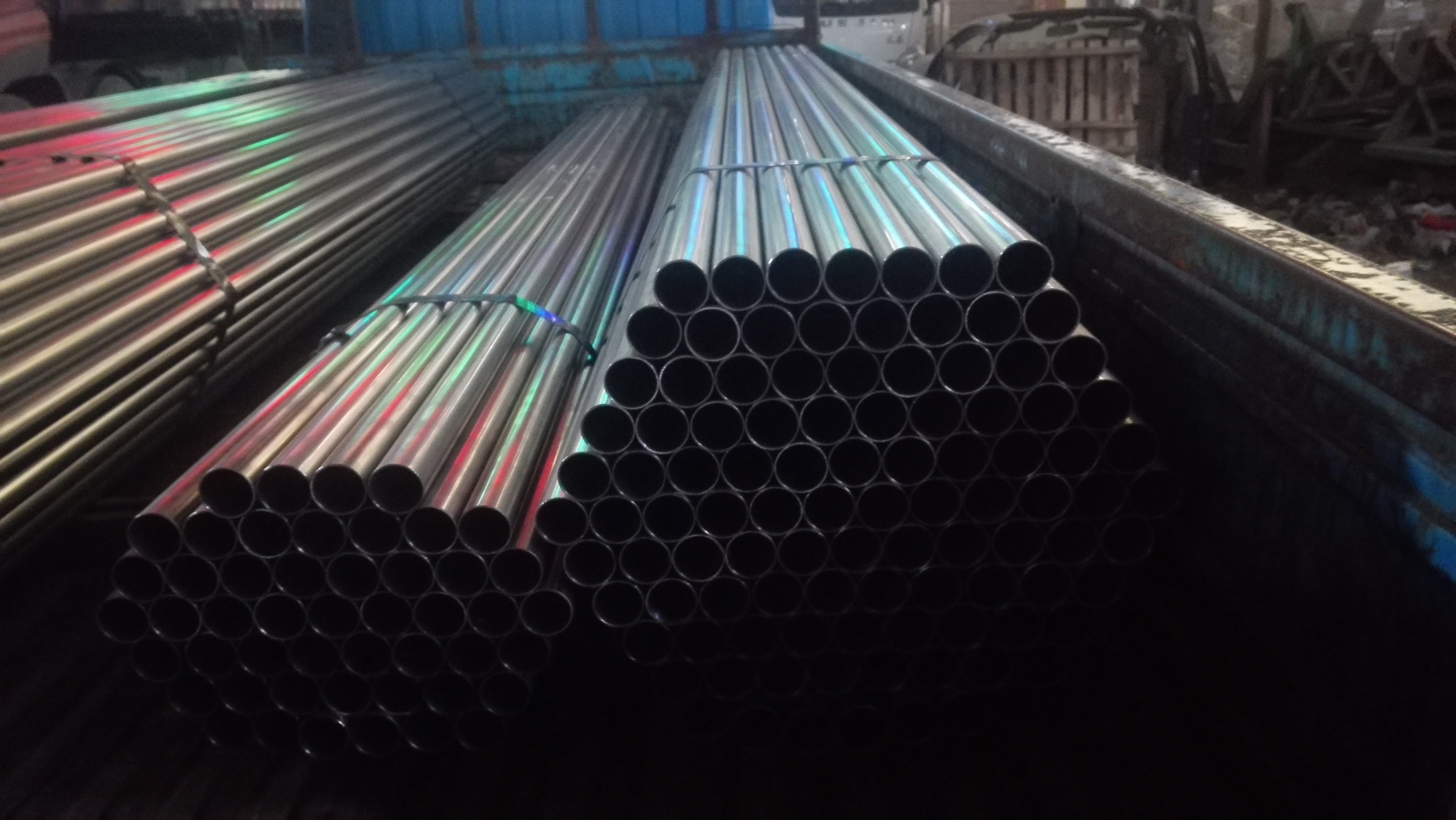 EN1.4510 AISI 439/439M Stainless Steel Welded Pipe 439 Exhuat Tubing Properties SUS439,SUH409L SUS441