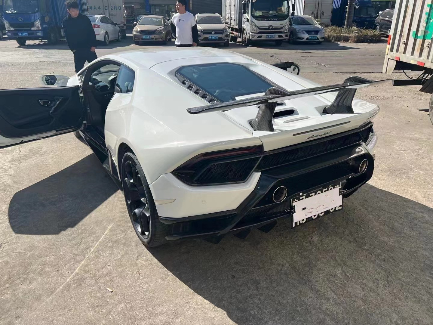 For Lamborghini LP580 LP610 Carbon Fiber Body Kit LP580 LP610 Upgraded LP640-style Front and Rear Bumper Spoiler Hood