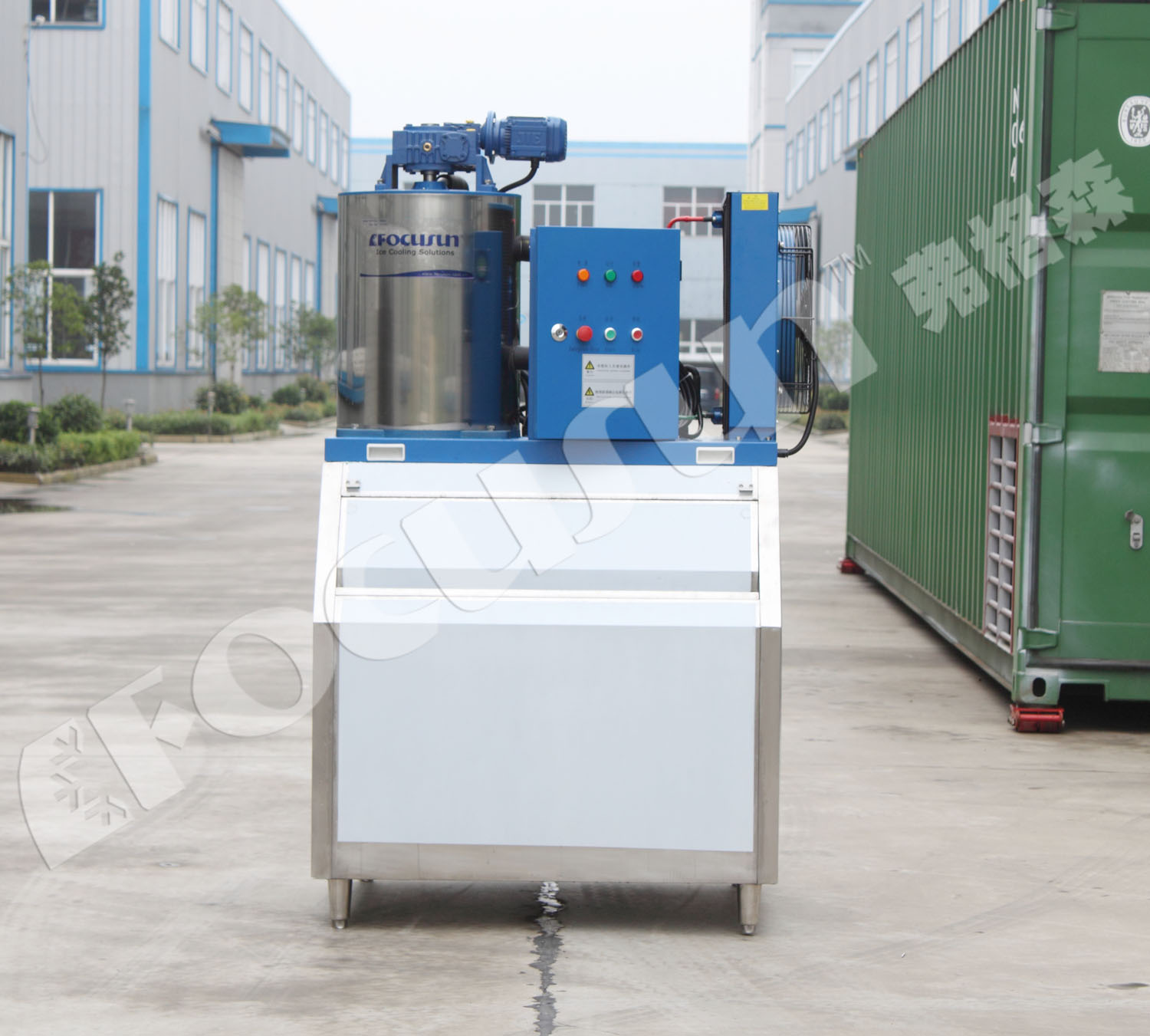 Solar Flake Ice Machine With Pump Core Components And Free Ice Storage Bin
