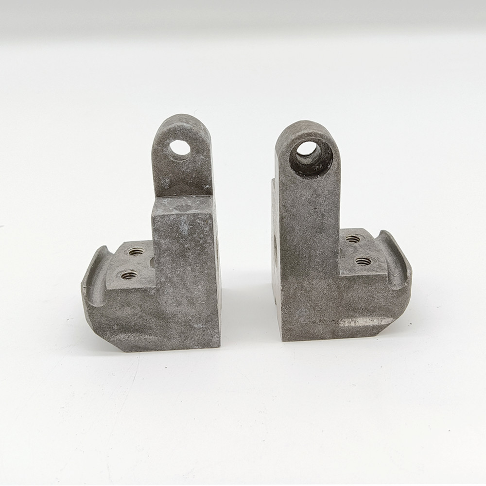 6 / 8 Shuttle Circular Loom Spare Parts Iron Back Bearing Block For Planar Cam