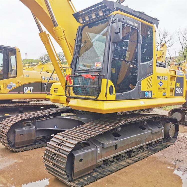 Used Komatsu PC200 Excavator Original Hydraulic Pump PC200-6/7/8 Crawler Excavator