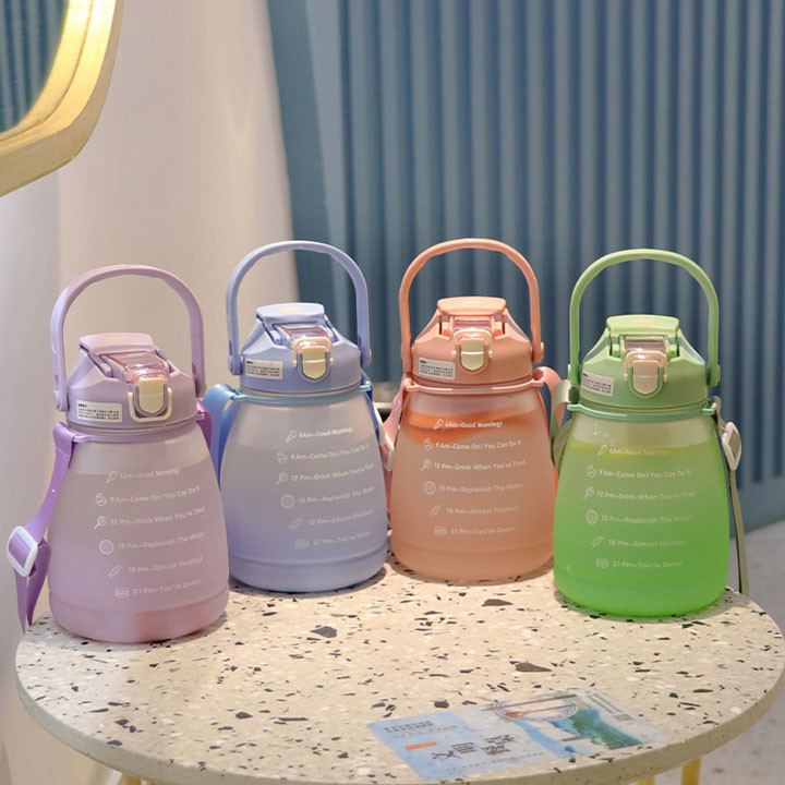 Outdoor Custom Drinking Cups Large Plastic Bpa Free Water Bottles With Rope 1300ml