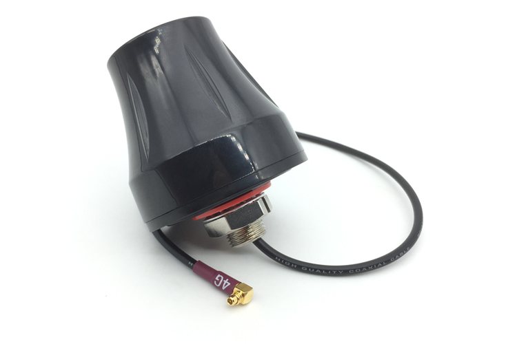 Waterproof IP67 3G 4G 5G Antenna MMCX Right Angle RG174 Cable