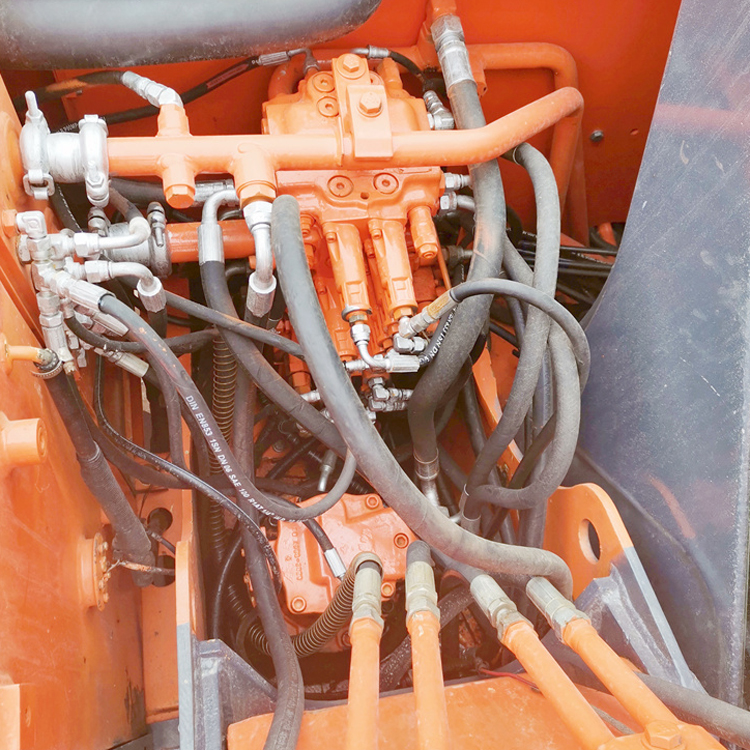 Used Hitachi ZX70 Excavator with Original Hydraulic Cylinder Japan Made Good Condition