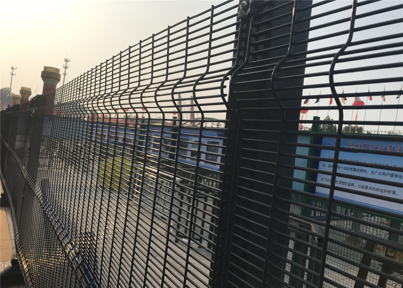 High Security Wire Fence H2430 Width 2000 Mesh 12mm x 75mm x 3.00mm diameter