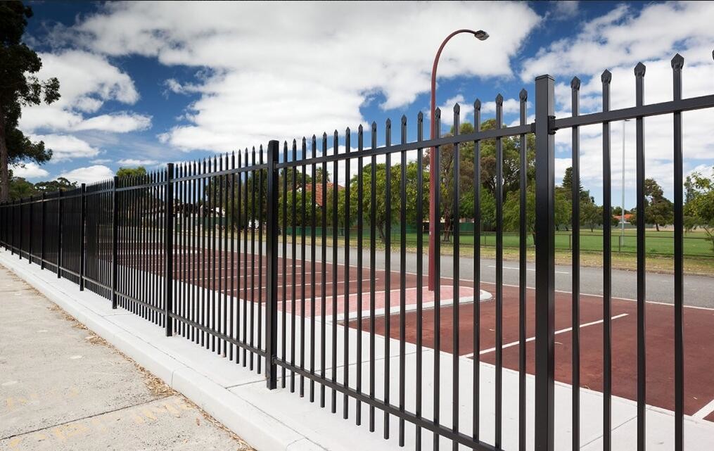 Spear Top Steel tubular Fence