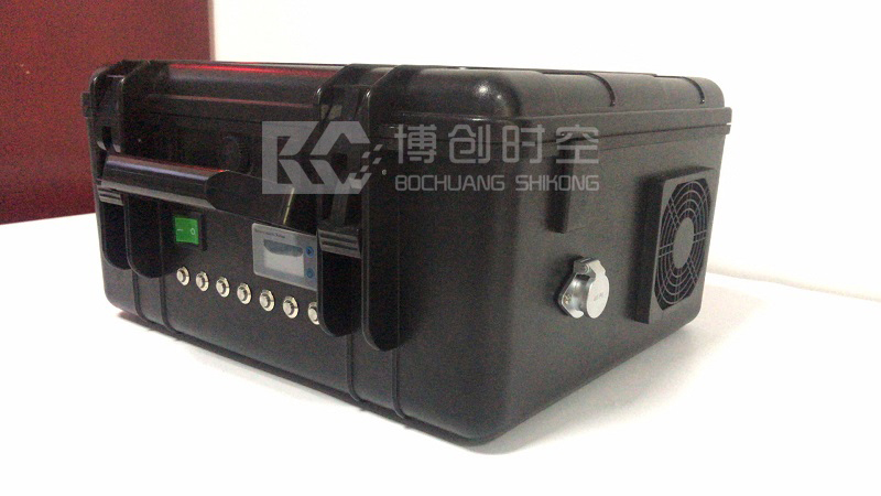 Suitcase high-power Mobile Phone Signal Jammer 7 frequency switch controls the display of remaining battery power