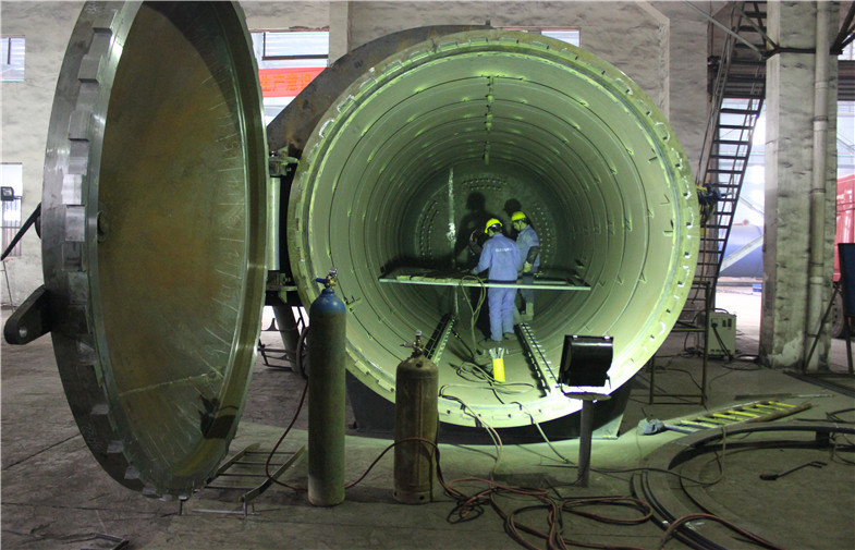 Vulcanizing Autoclave With Electric Heating Device And Japanese Technology