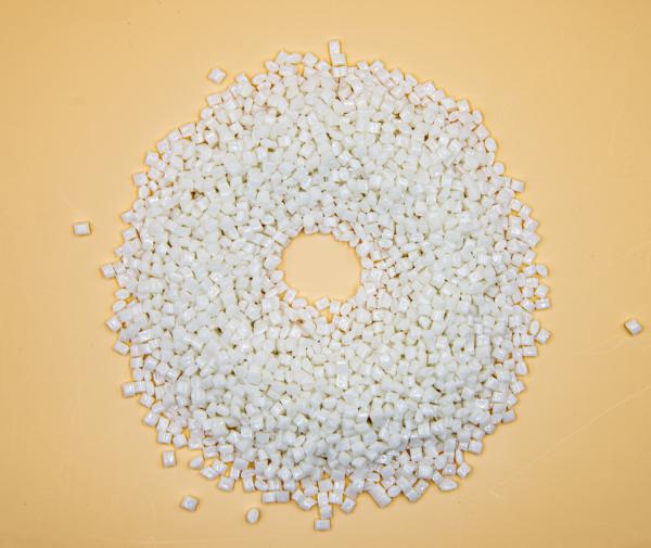 Quality Odorless RPET Pellets 100% Recycled Customizable White for sale