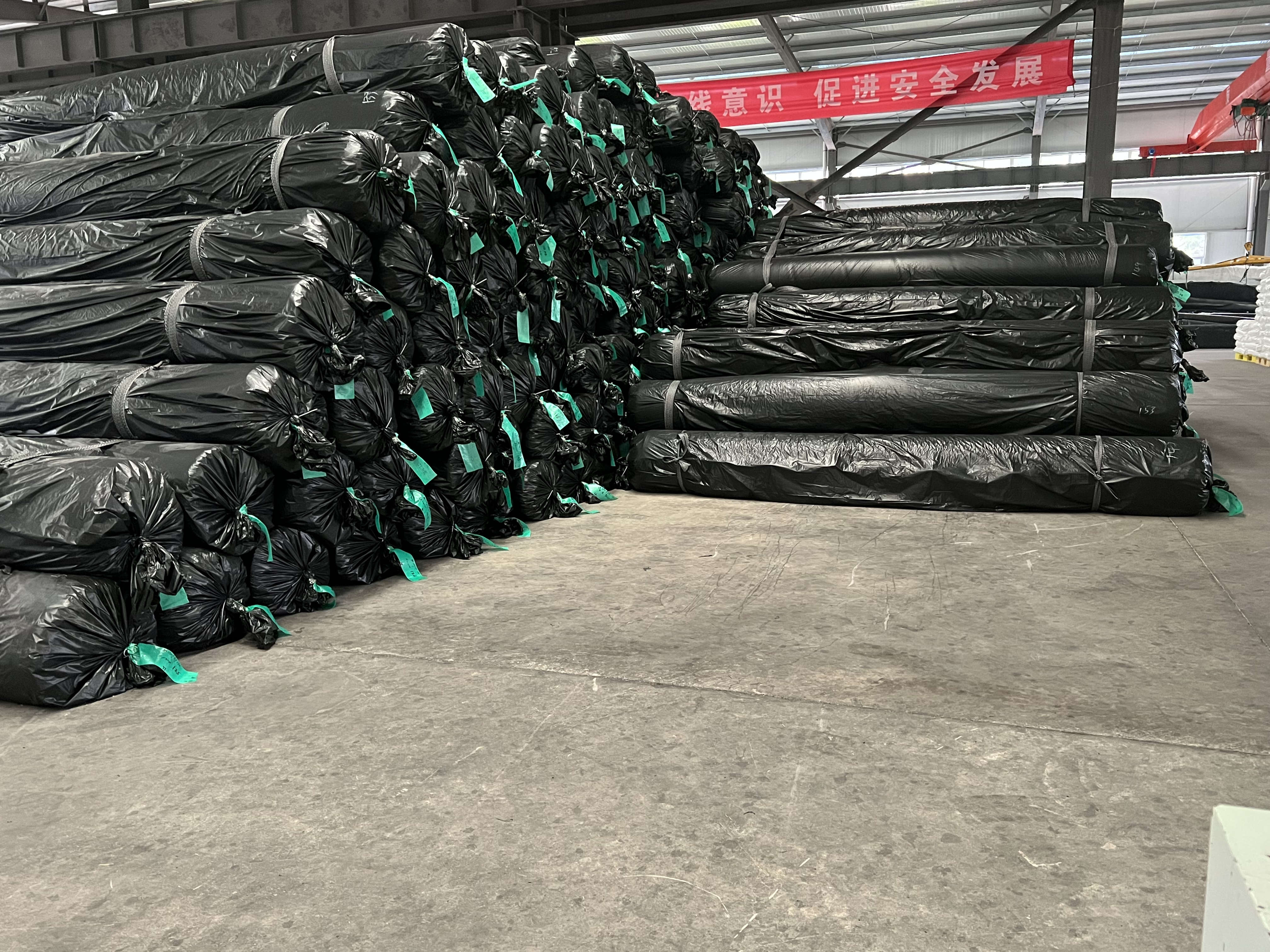 1.5mm HDPE Geomembrane Liner Cost Sheet for Waterproofing Project Solution Capability
