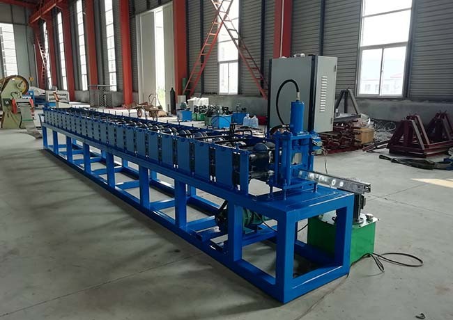 Upright Column Light Steel Keel Roll Forming Machine With Punch Machine Servo Feeder