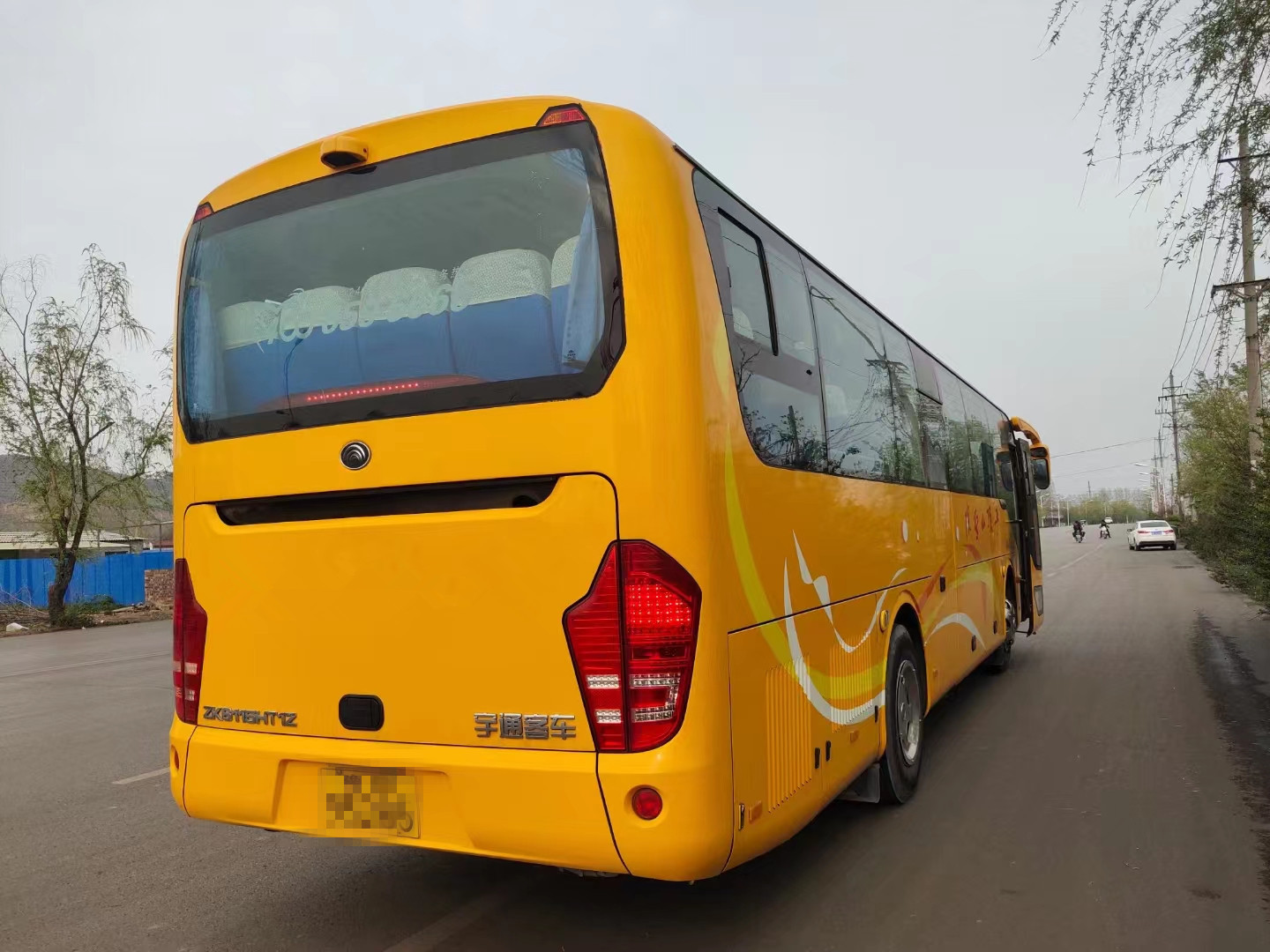 49 Seats 2016 Year Used Yutong Bus ZK6115 Used Coach Bus For Sale Diesel Yuchai Engine LHD Steering