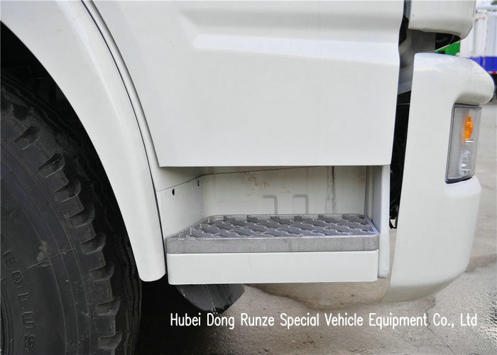 Vacuum Jetting Truck With High Pressure Jetting Pump and Vacuum Pump 5500Liters