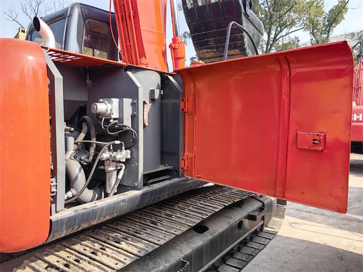 Active Made In Japan 2022 Year Model Used Hitachi EX120 Crawler Excavator 60.4KW