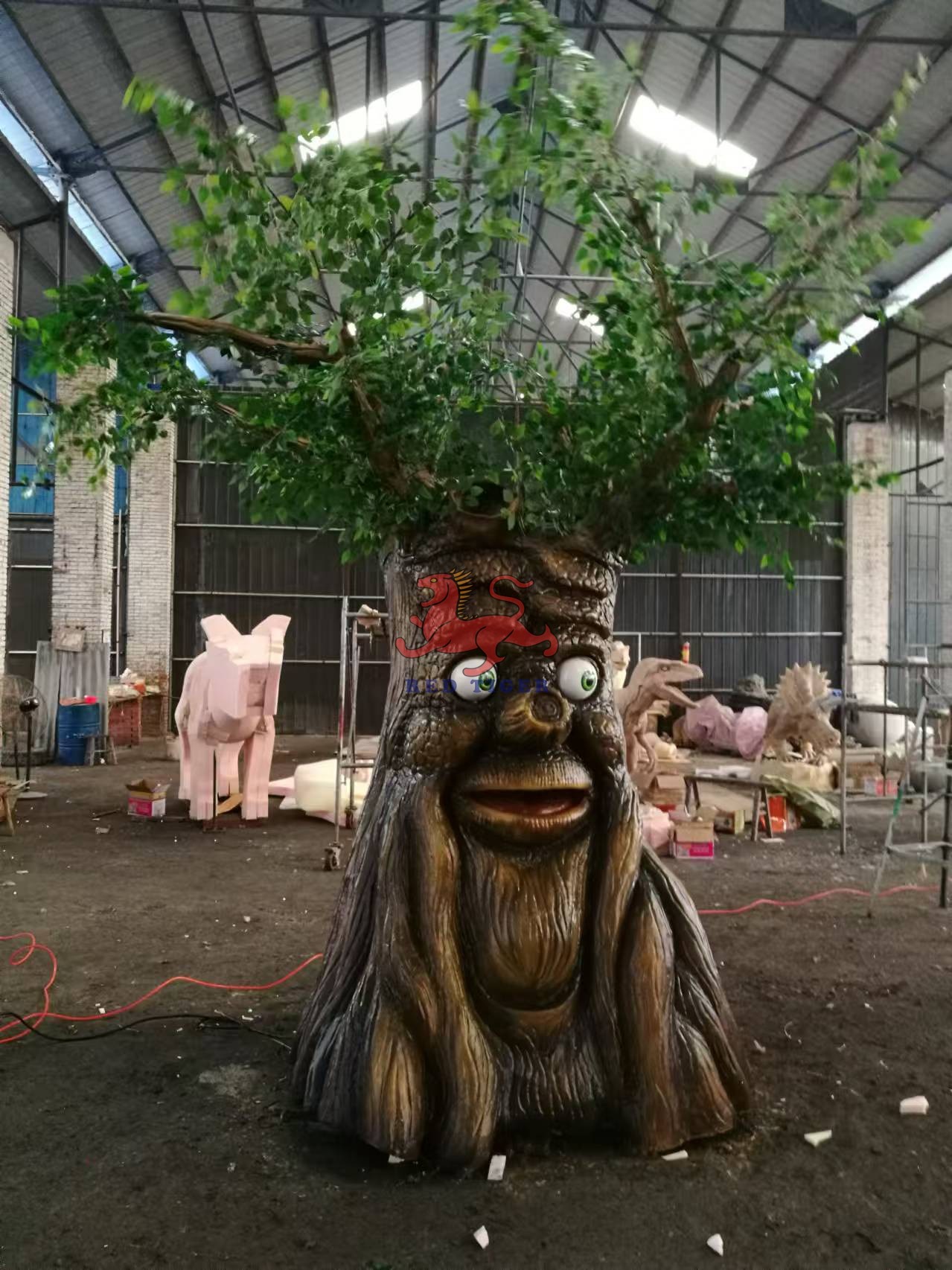 Theme Park Garden Animatronic Plant Talking Tree Sunproof