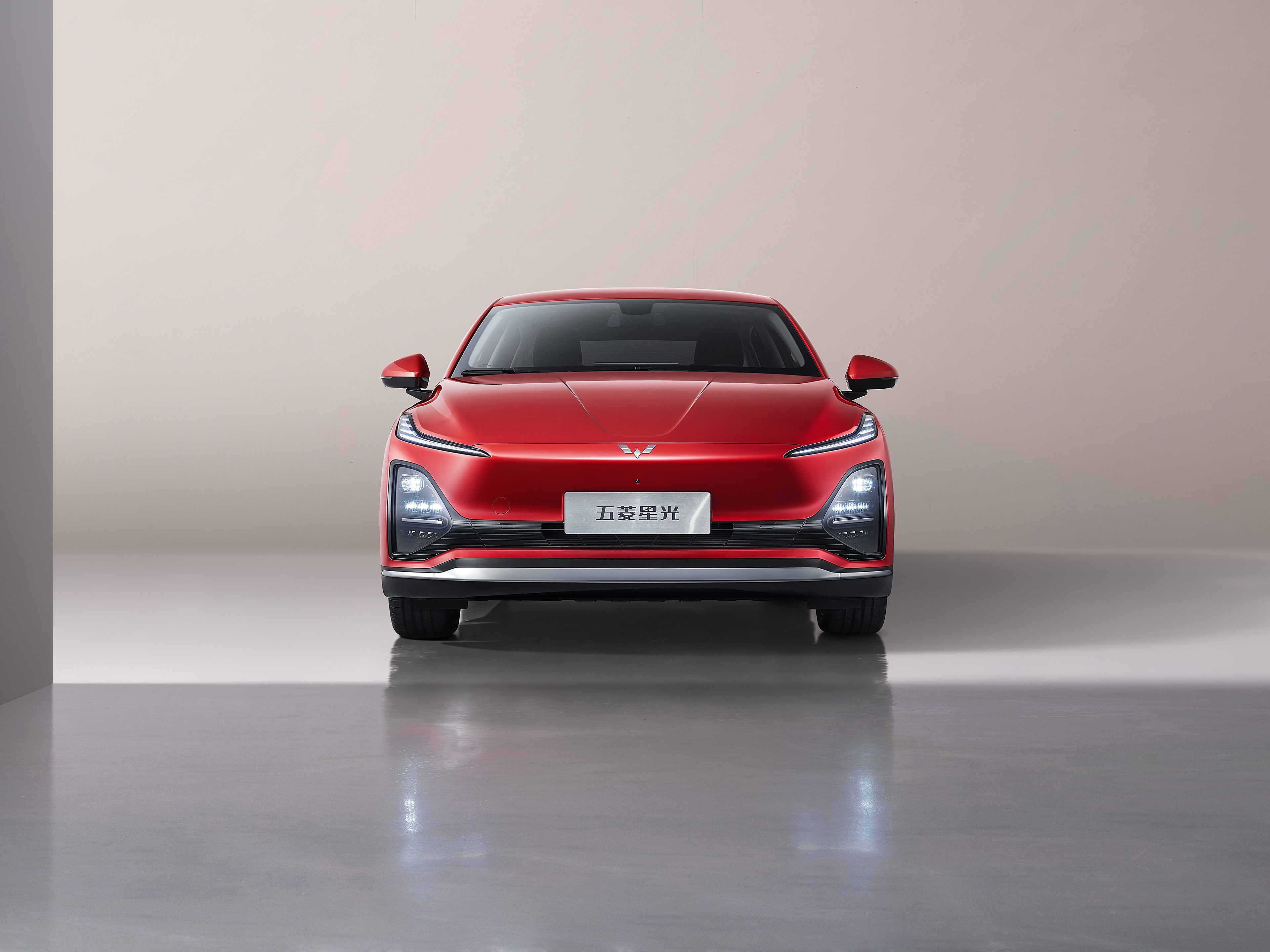 New Electric Car 2024 Hybrid Vehicle Electric Cars 4 Doors 5 Seats In Stock For Wuling Xingguang Phev