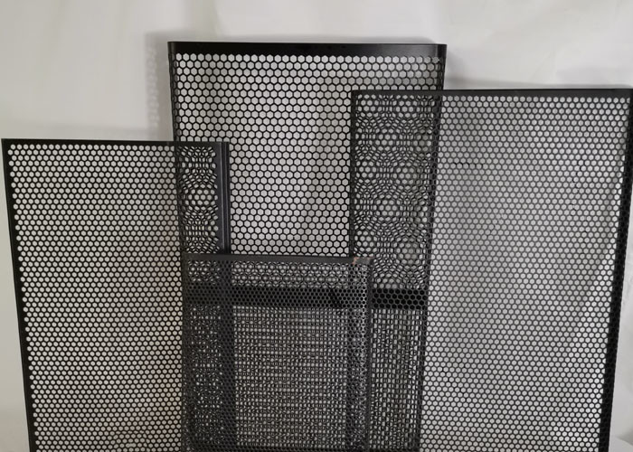 Black Metal 6*2mm Perforated Sheet Mesh For Speaker Grille