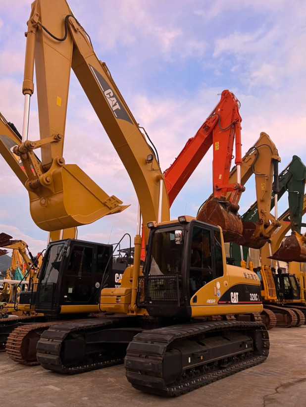 Used Caterpillar Excavator Cat320 Excavadora Earth-Moving Machinery
