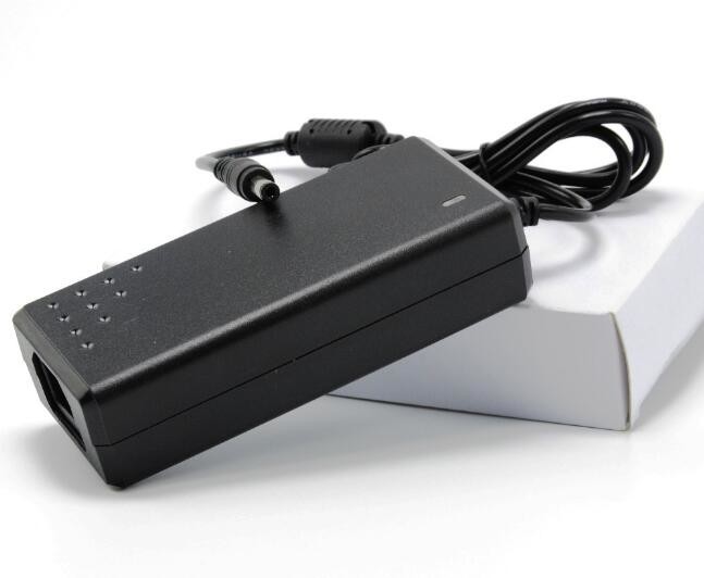 12V 5A CCTV Power Supplies , AC DC Led Power Supply Charger 60 Watt Transformer