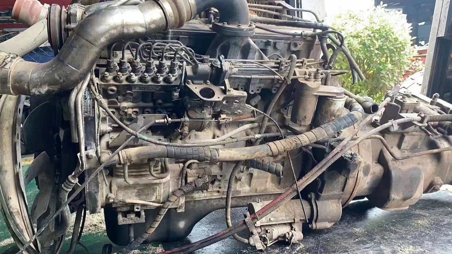 Cummins Engine Second Hand Drive 375 - 340hp L300-320 Good Condition