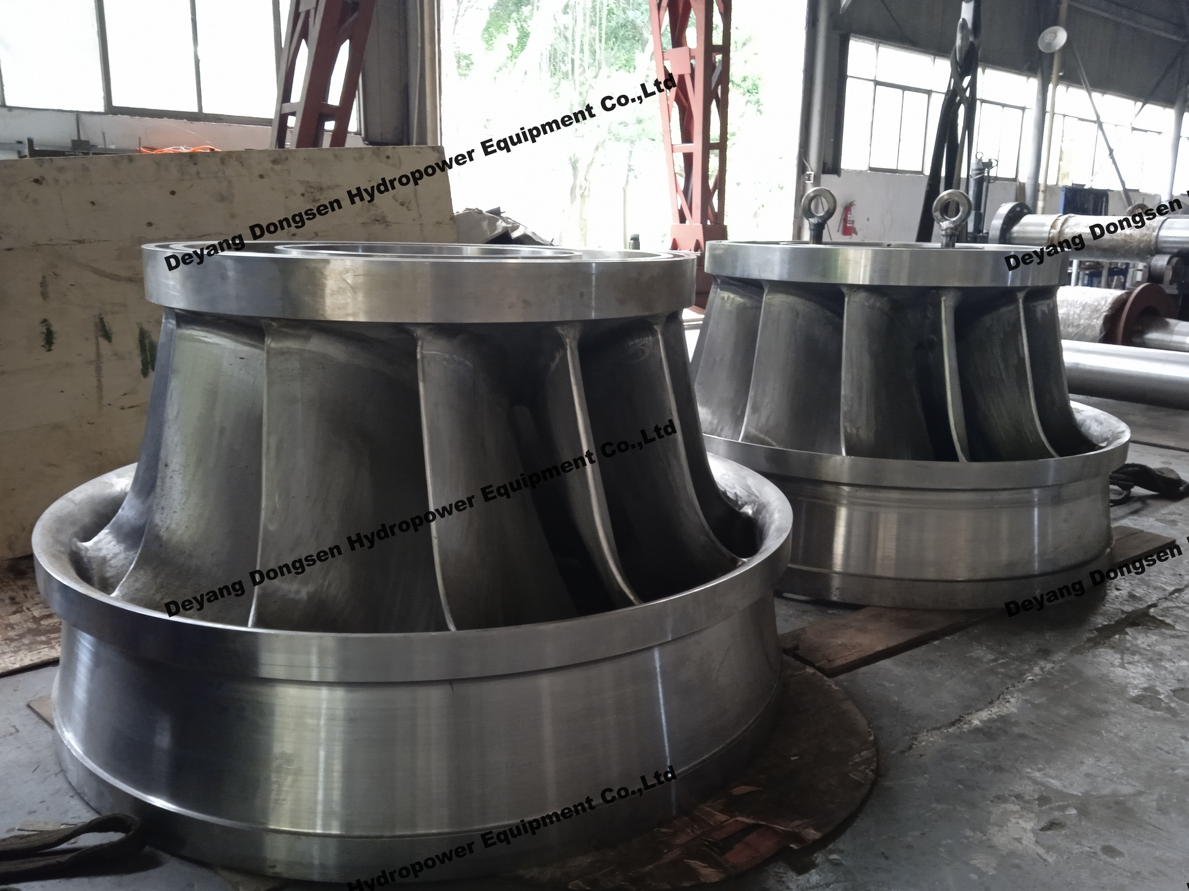 Custom Steel Stainless Steel Hydro Turbine Generator 200kw-20mw Capacity 50HZ/60HZ
