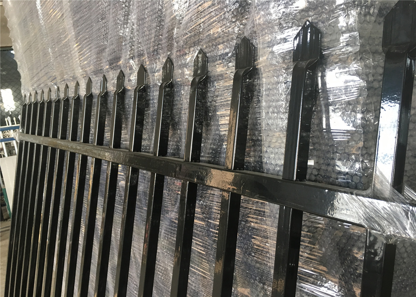 Heavy-Duty School Fence1800mm High X 2400mm Wide 2 rails 40X40X2.5mm wall thick upright 25X25X2.0 powder coated