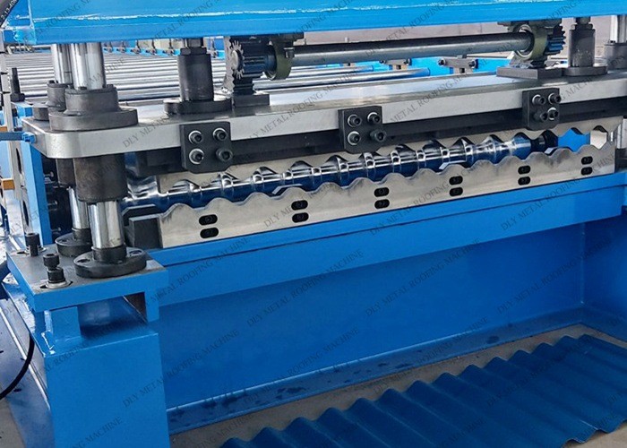 9m Corrugated Roof Sheet Roll Forming Machine 480V Metal Roofing Equipment