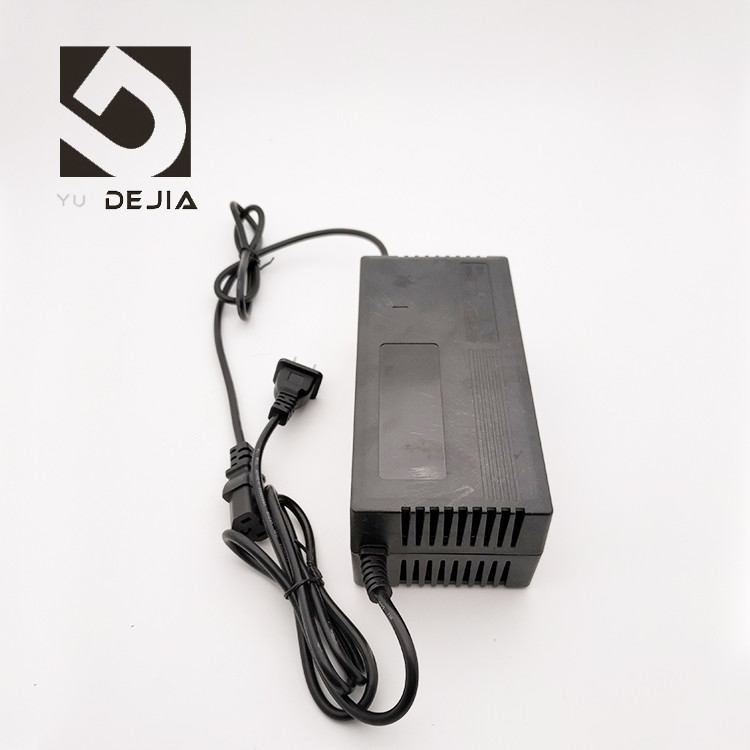 Portable Electric Bike Charger 220V 50HZ Input Adjustable , Short Circuit Protection