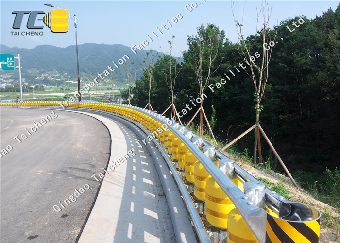 PU And PVC Rolling Guardrail Barrier ISO Standard