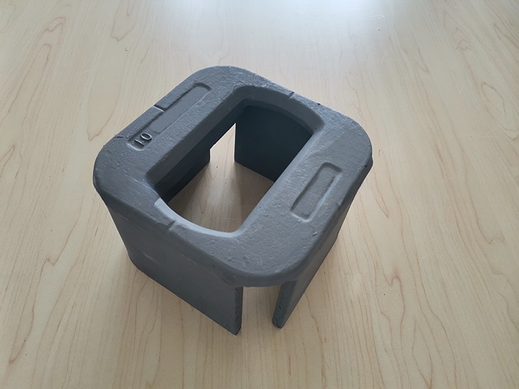 ISO Standard Container Lashing Equipment Dovetail Twist Lock Foundation Standard Size and 7.5/10.50/15.5kgs Capacity
