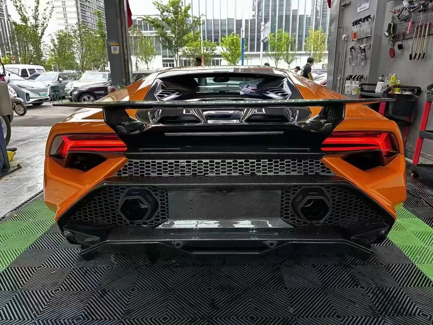 LP580 LP610 Lamborghini Huracan Evo Body Kit Tecnica Style Carbon Fiber Spoiler Wing
