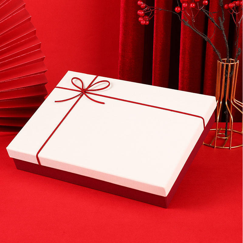 Custom Order Accepted Luxury Lid and Base Box for T Shirt Clothing Gift Packaging
