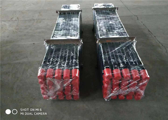 Chisel Bit DTH Drill Rods / Water Well Drill Rods With 42mm - 114mm Hole Diameter