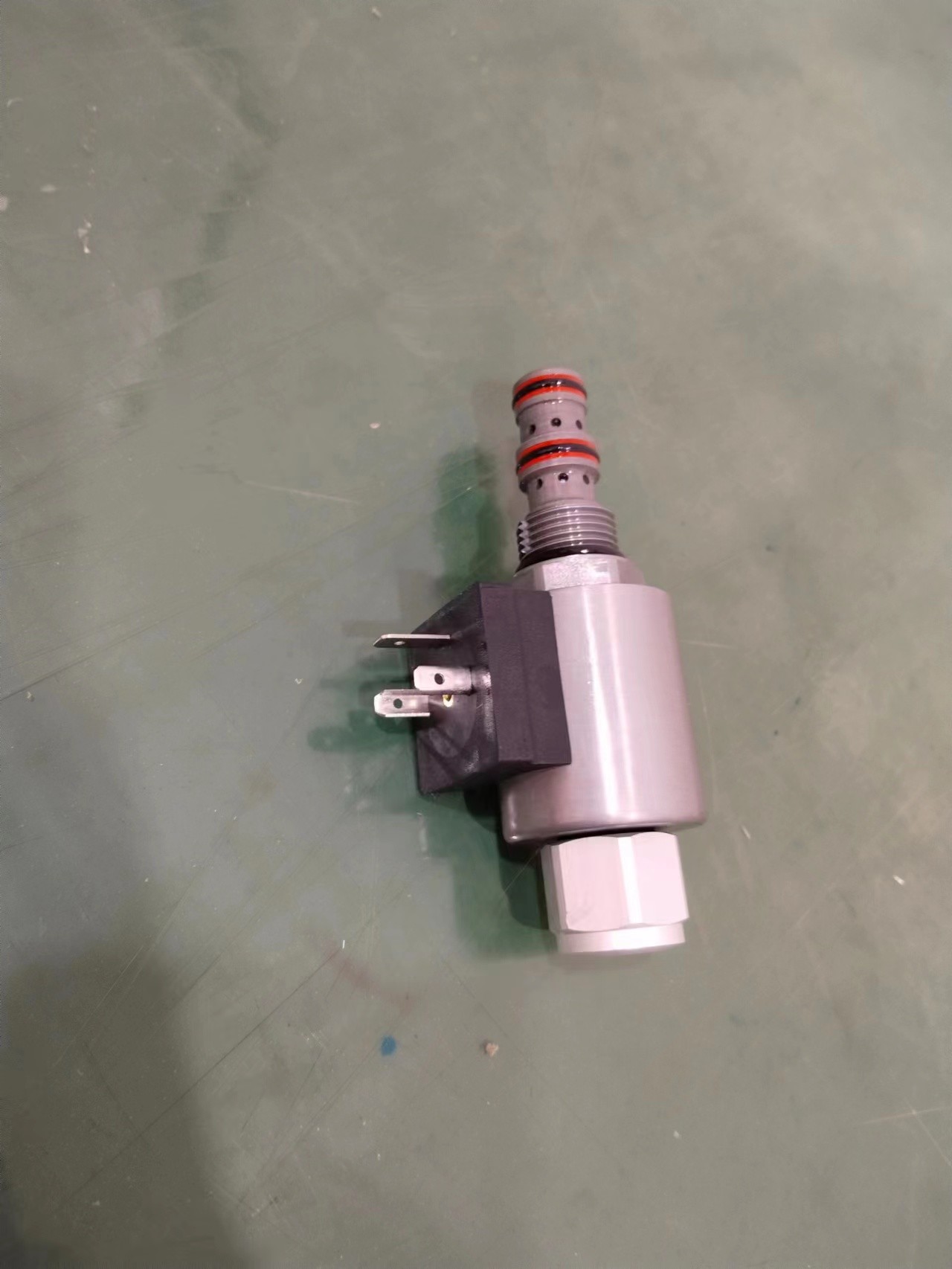 KPPCD05 Hydraulic Proportional Pressure Reducing Valve 24V Solenoid Valve