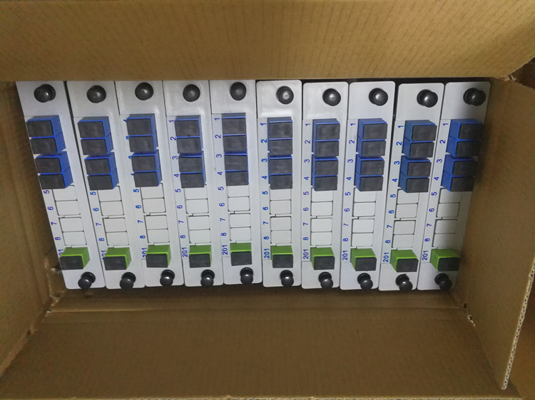 Single Mode Fiber Optic PLC Splitter 1x8 Cassette Card Type Sc/Upc Lightweight