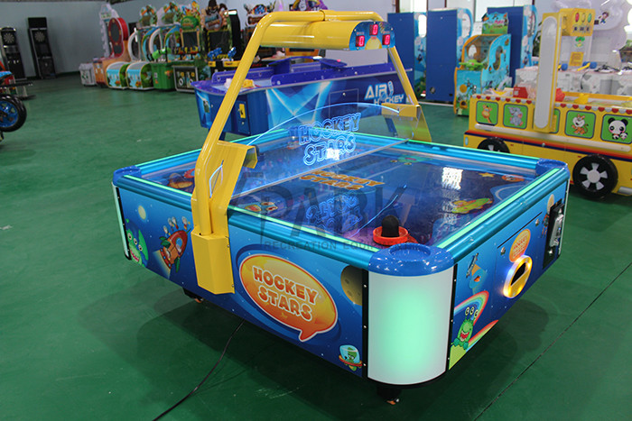 Kids And Adult Play Coin Pusher Air Hockey Table Game Machine 150 * 700 * 150 cm