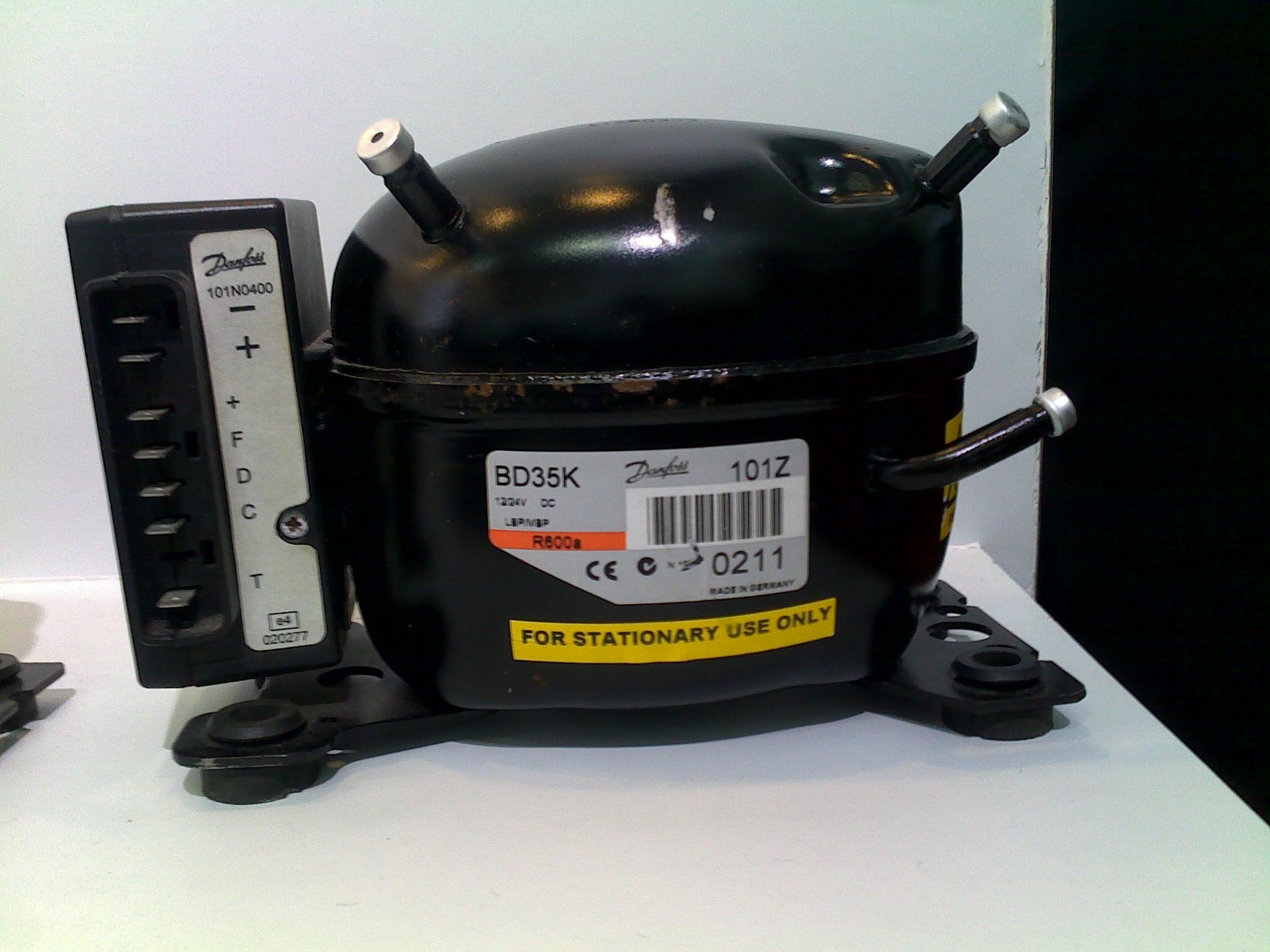 R404A R134A R22 CE Small and black Secop hermetic Freezer Refrigeration Compressor