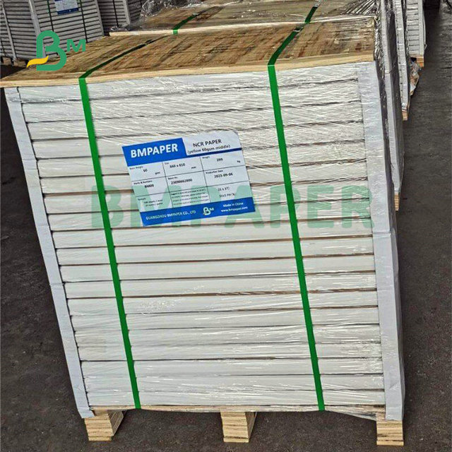  50g 55g 60g 70g 80g NCR Pink Blue Yellow 60GSM Middle 860X610MM For Offset Printing 