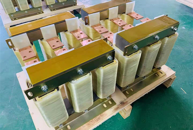 380V 11KW 30A Inverter Output Reactor Copper Core Class F Insulation Grade