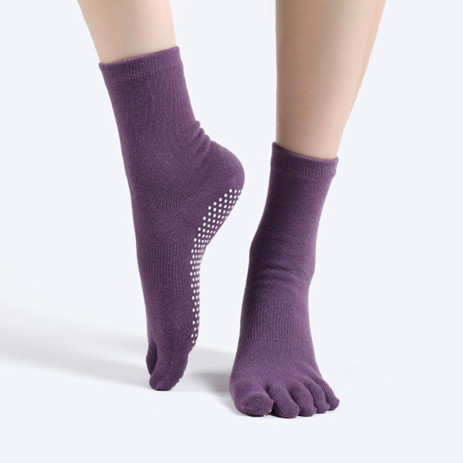 Custom Soft Cotton Non Slip Yoga Socks For Women Five Toe Grip Yoga Socks