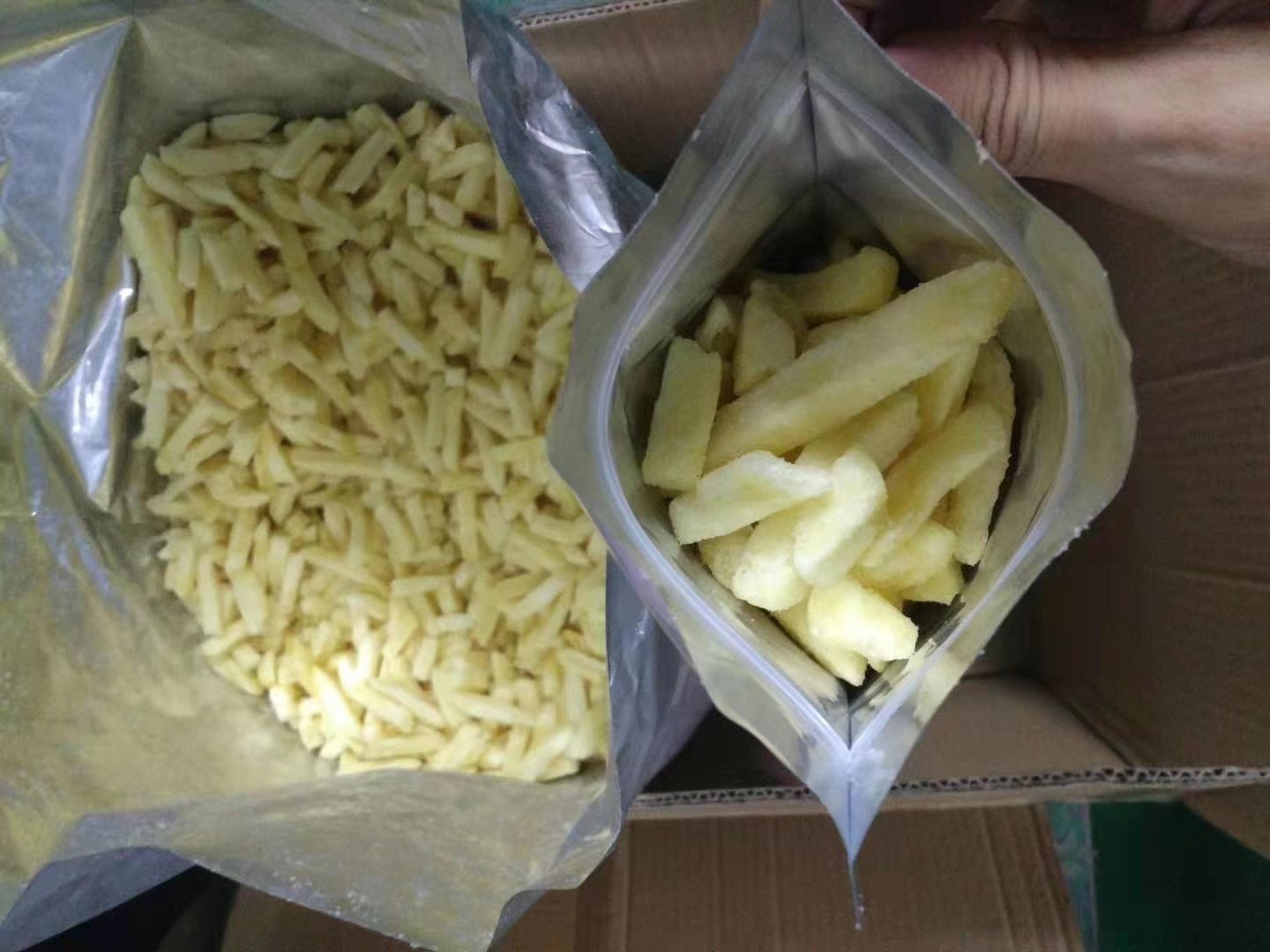 Potato Chips Vegetable Fryer Machine Low Temperature Frying Energy Saving