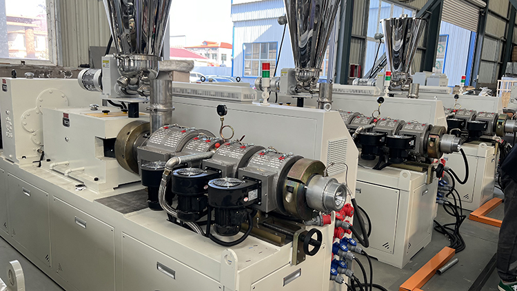 Sino-Holyson HSJZ -53/128 PVC Wall Ceiling Panel Making Machine With Double-screw Design
