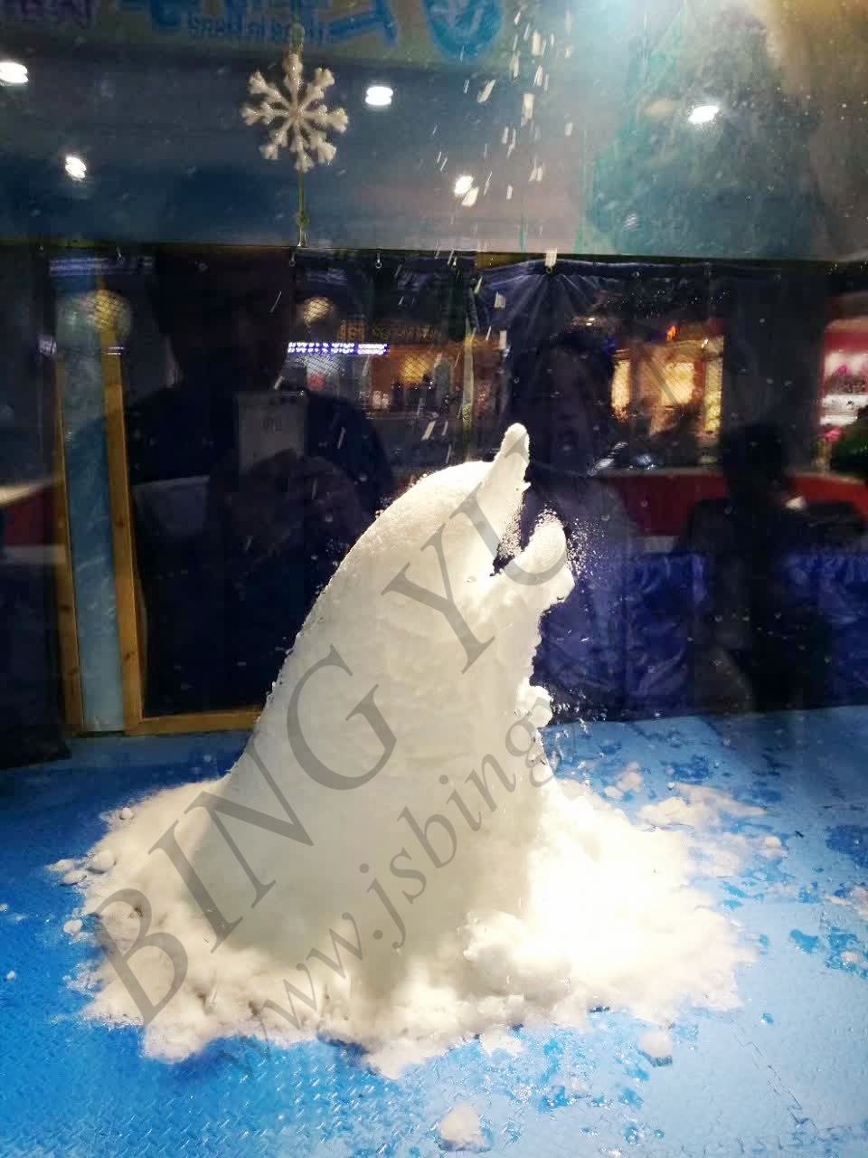 Yixing ICS Snow Falling Machine Indoor Snow Ice Maker Landscape Snow Ice Machine
