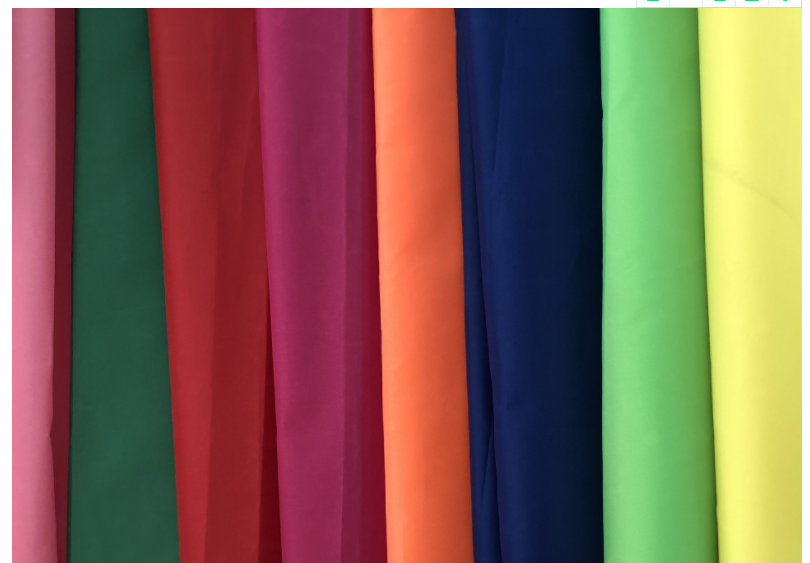 Dyed 152CM 210T Taffeta Impermeable Polyester Fabric