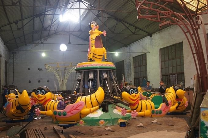 FRP Material Octopus Amusement Ride For Shopping Mall And Amusement Park