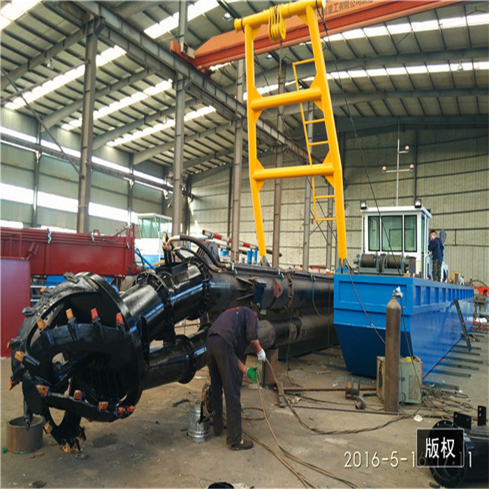 KEDA sand dredger jet suction 14m Digging Depth 800Kw sand gold dredger