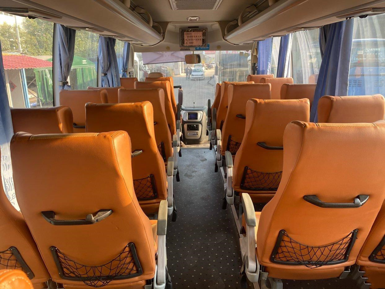 Used Tour Bus Kinglong XMQ6802 Used Bus 34 Seats Yuchai Engine Euro 5 Steel Chassis High Quality