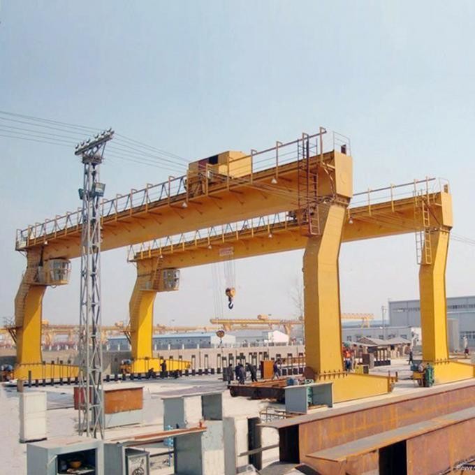 380V 50hz 20 Ton Single Girder Gantry Crane For Outdoor Cargo Yard